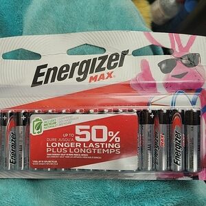 Max AA Batteries - Black and Silver, 16 Pack